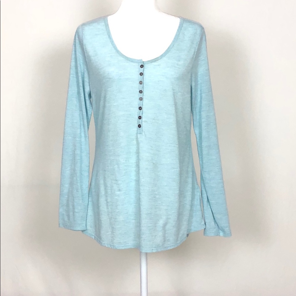 COPY - Old Navy long sleeve soft tee